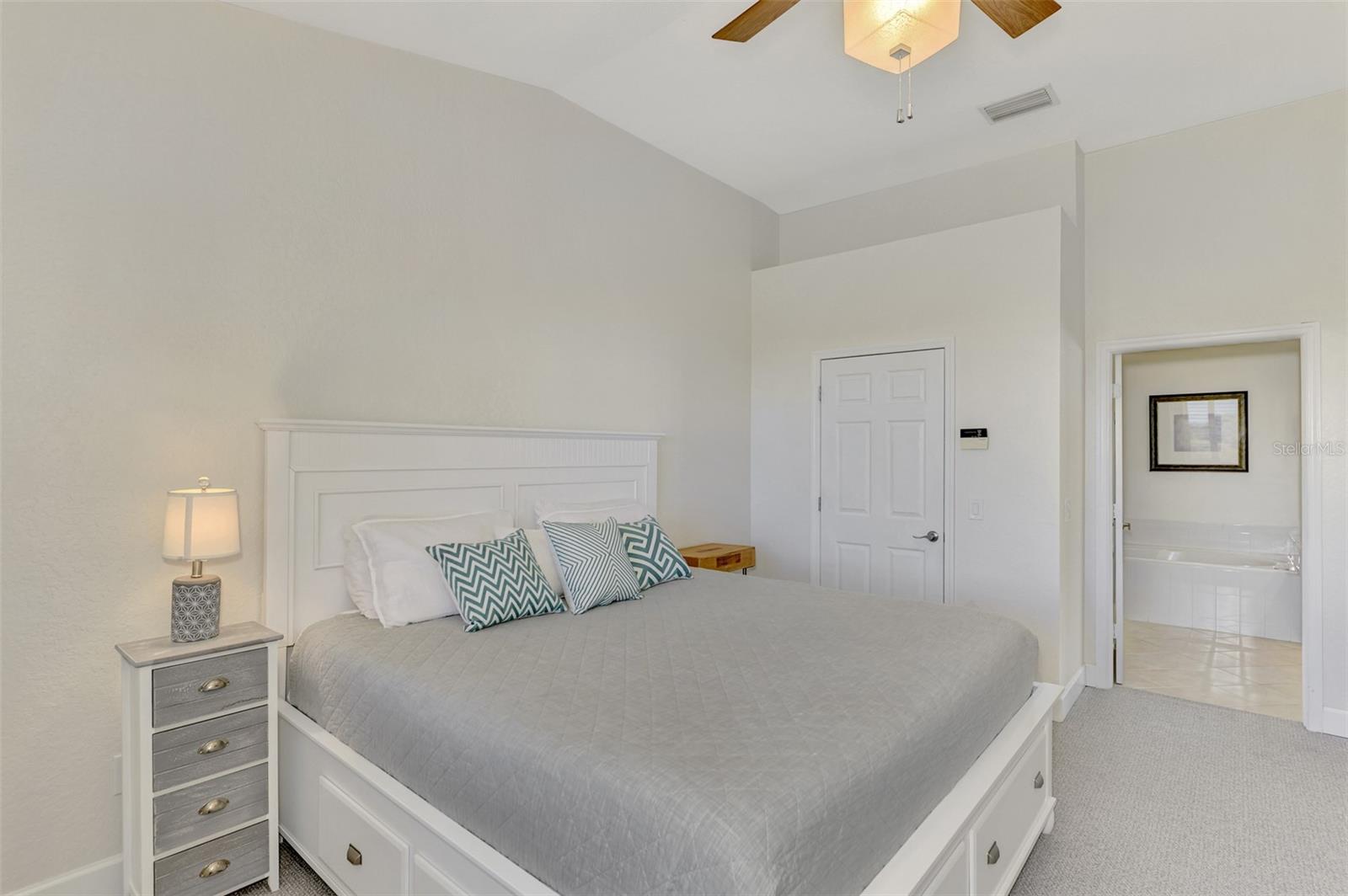 Image 25 of 81 For 3303 Grand Vista Court 201