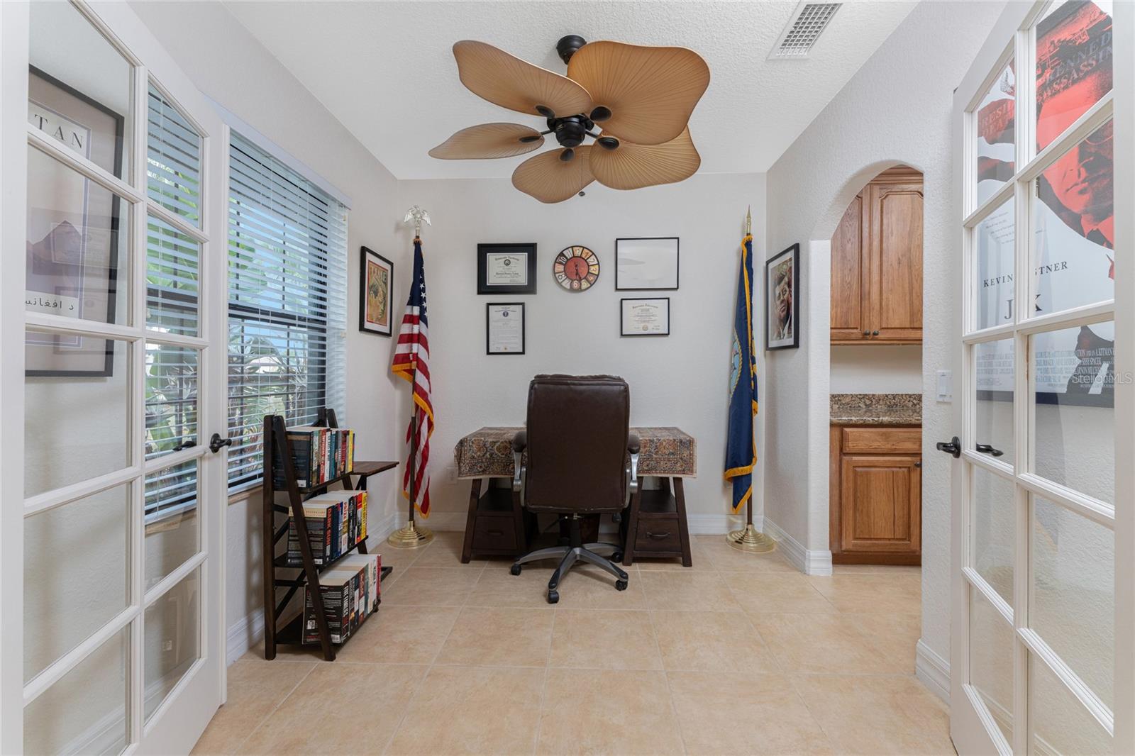 Image 13 of 58 For 352 Boundary Boulevard 352l