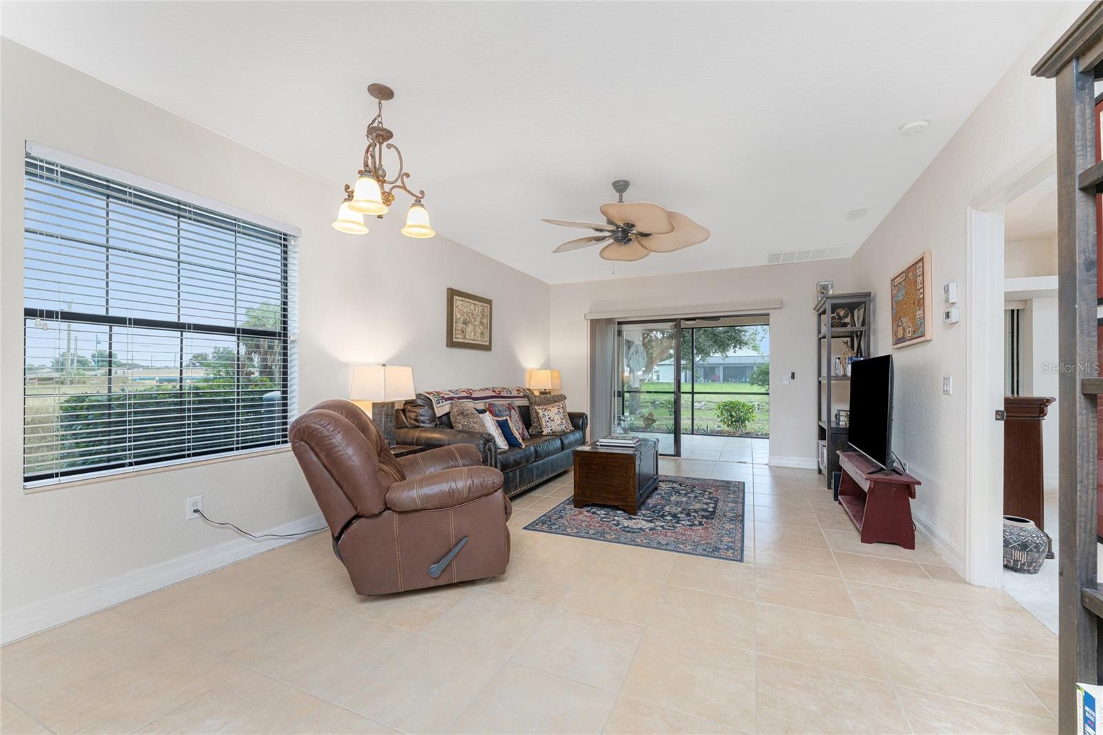 Image 16 of 58 For 352 Boundary Boulevard 352l