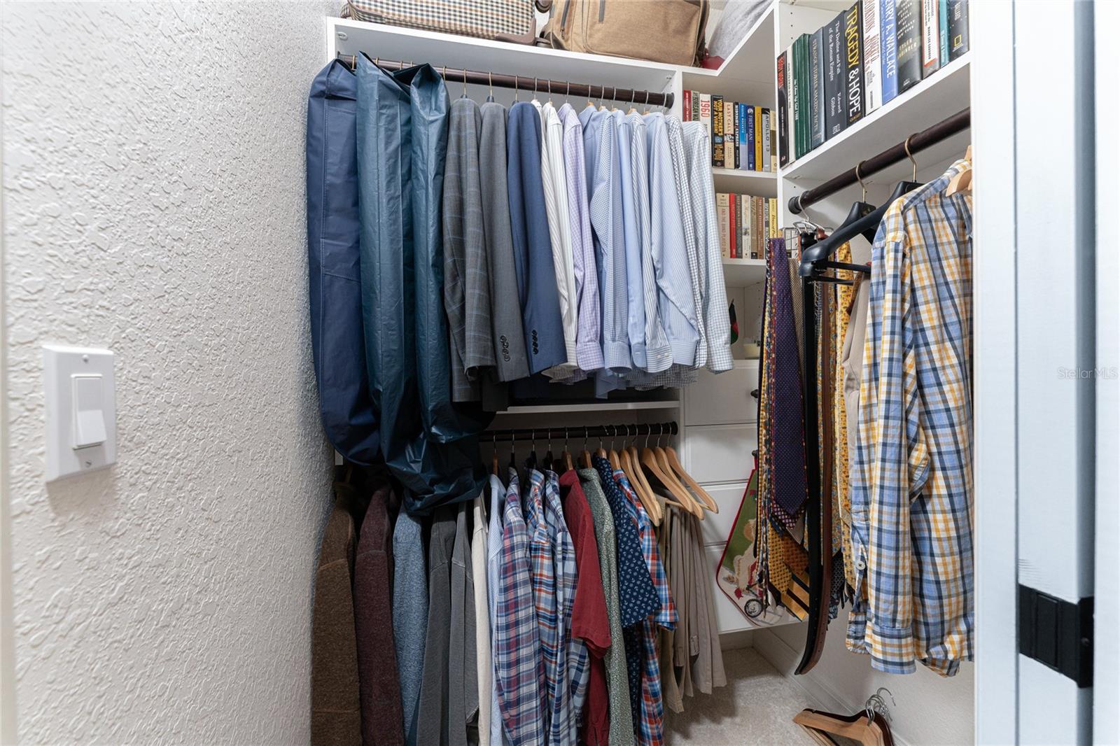 Image 33 of 58 For 352 Boundary Boulevard 352l