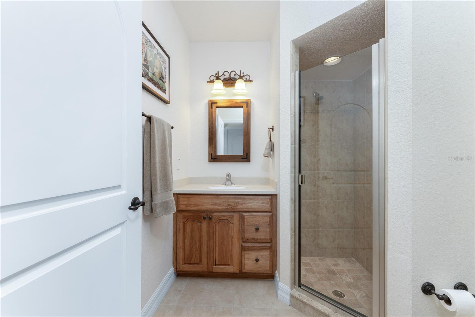 Image 34 of 58 For 352 Boundary Boulevard 352l