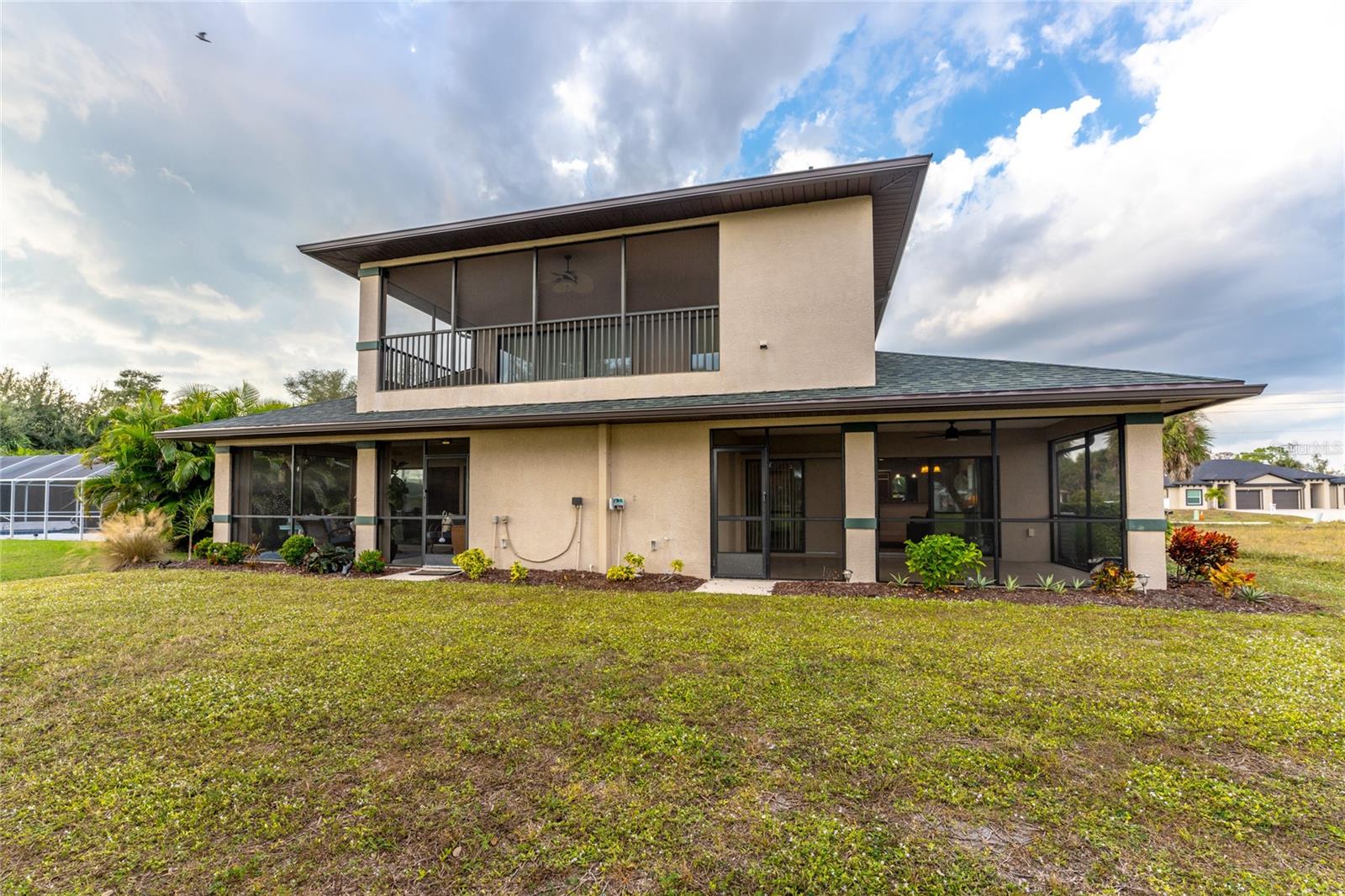 Image 44 of 58 For 352 Boundary Boulevard 352l