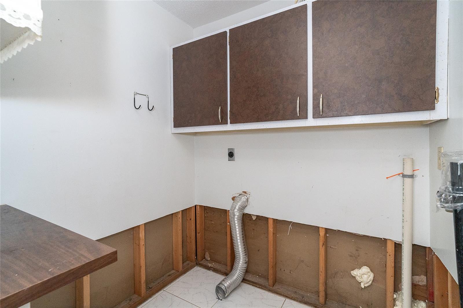 Image 17 of 29 For 514 Tarpon Way