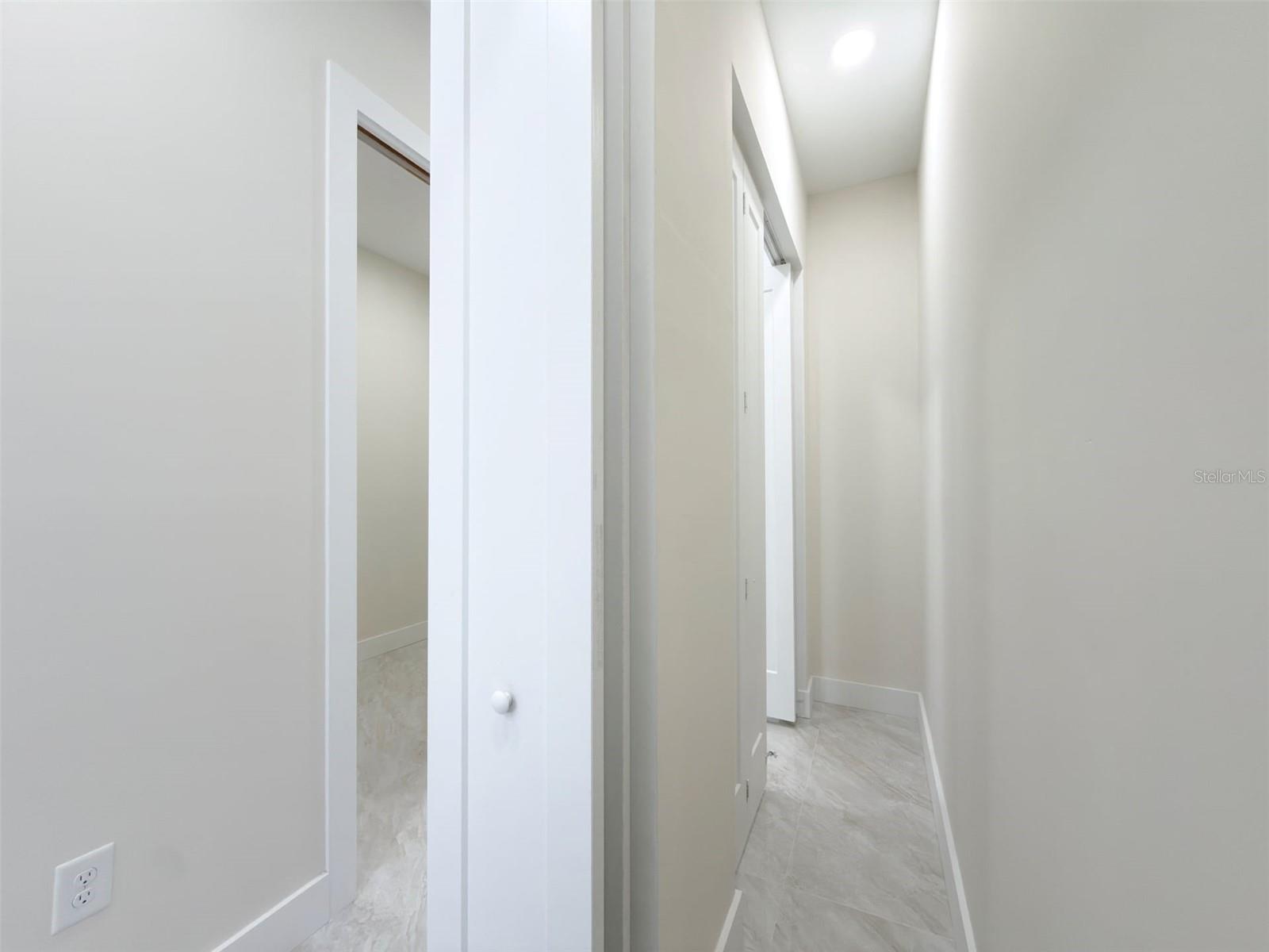 Image 22 of 53 For 14663 Lillian Circle