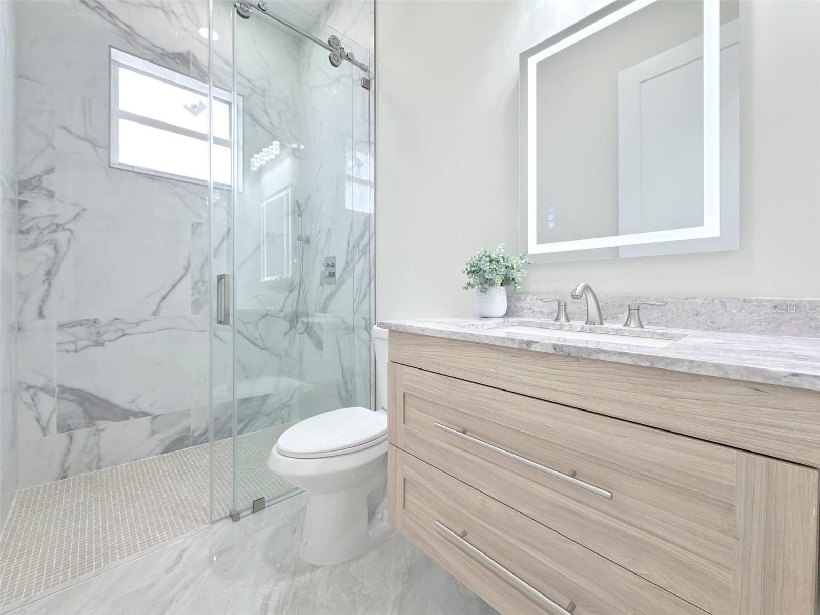 Image 34 of 53 For 14663 Lillian Circle