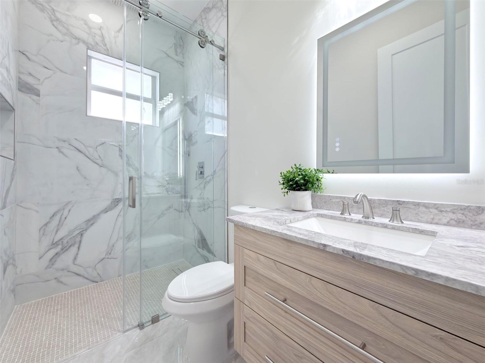 Image 43 of 53 For 14663 Lillian Circle