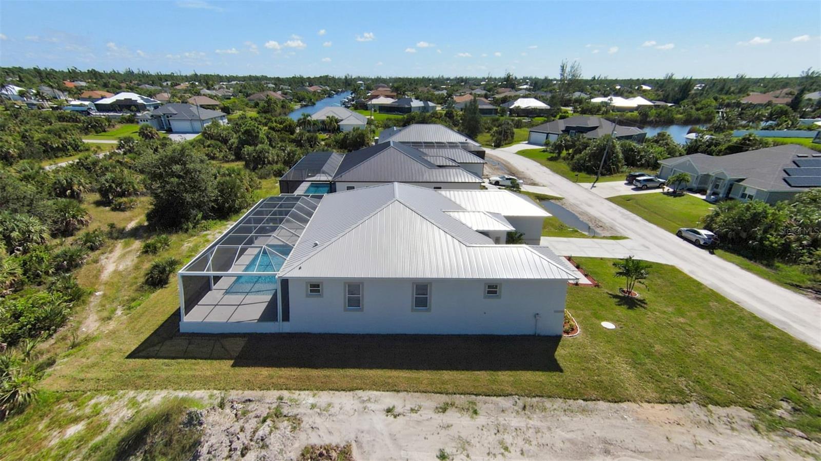 Image 50 of 53 For 14663 Lillian Circle