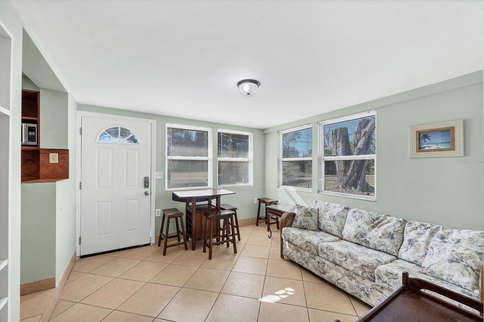 Image 10 of 23 For 831 1st Street