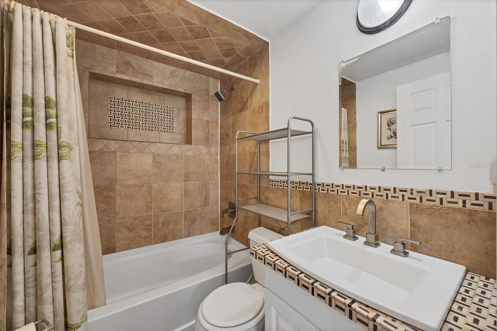 Image 9 of 23 For 831 1st Street