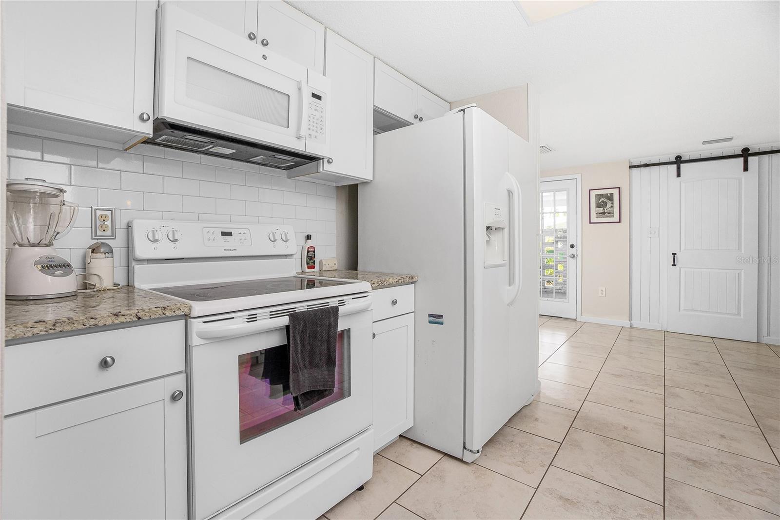 Image 14 of 38 For 1725 Blue Bird Lane