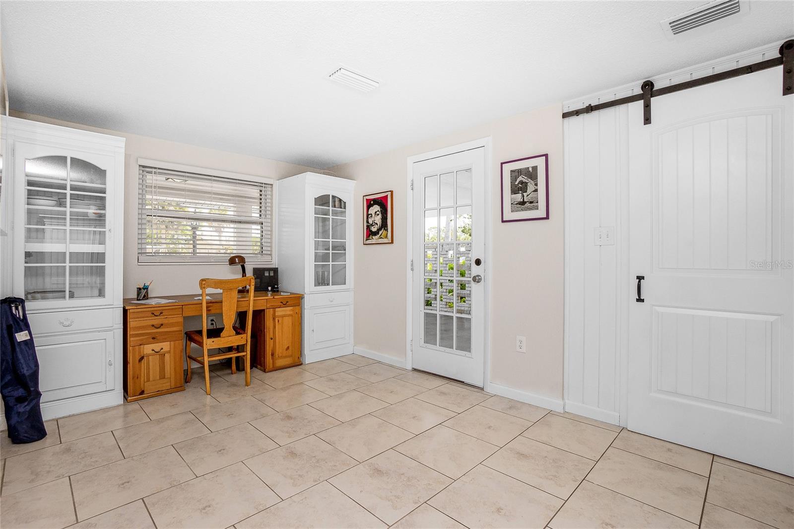 Image 20 of 38 For 1725 Blue Bird Lane