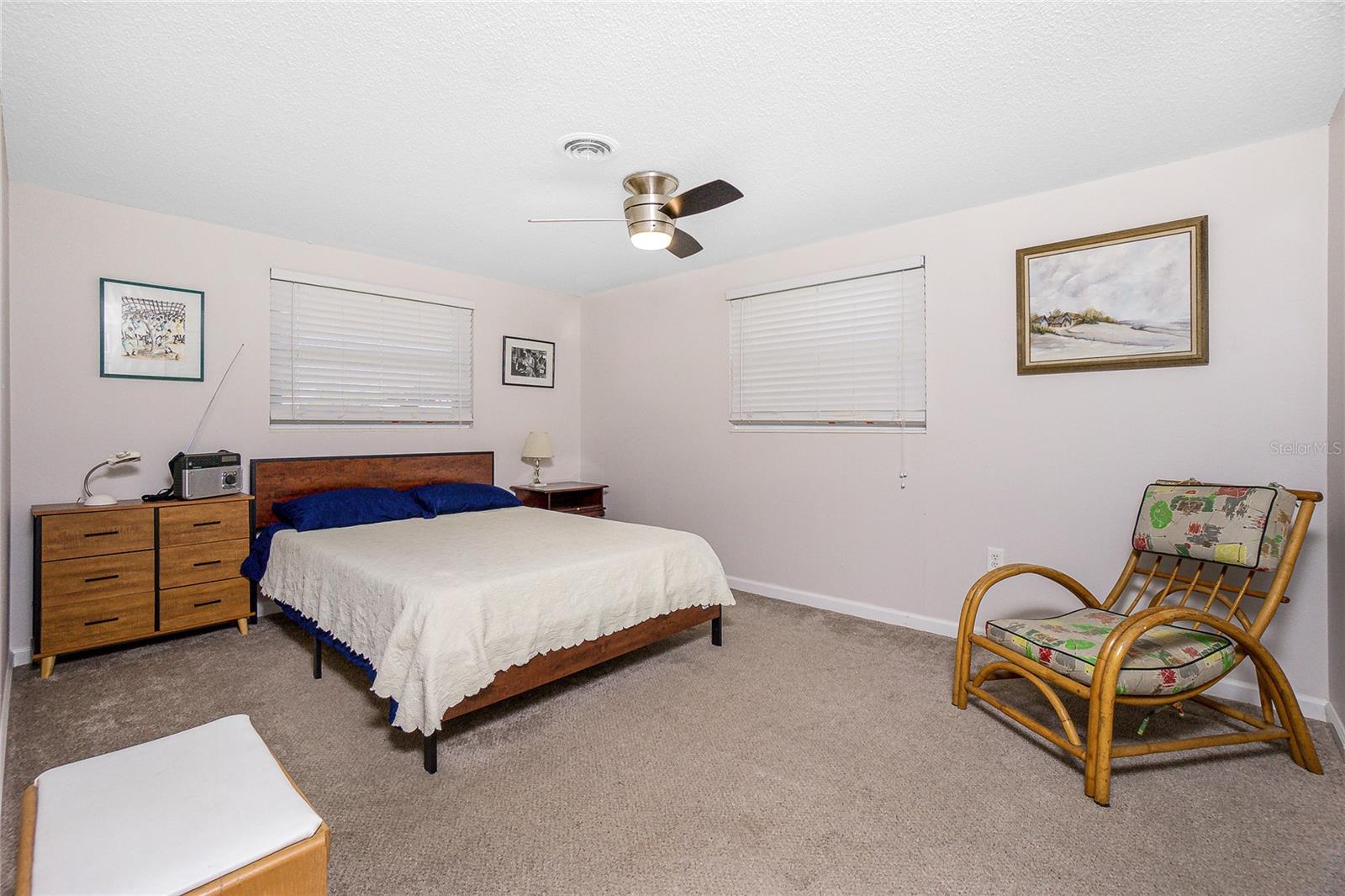 Image 22 of 38 For 1725 Blue Bird Lane