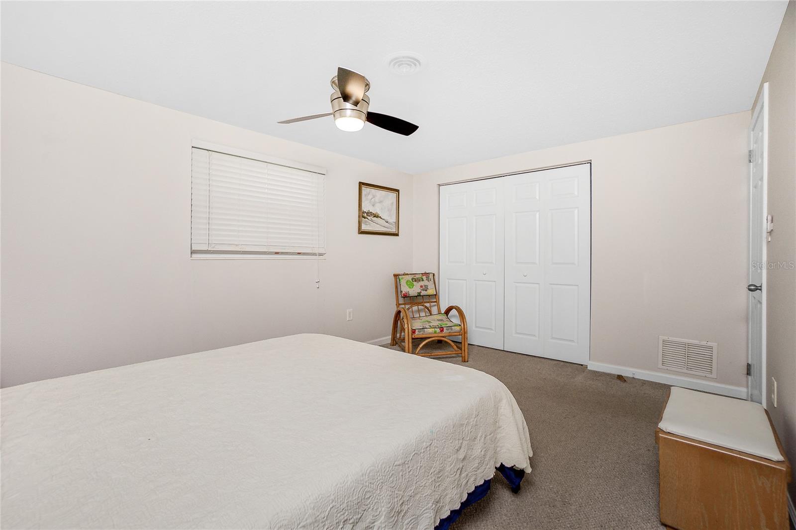 Image 23 of 38 For 1725 Blue Bird Lane