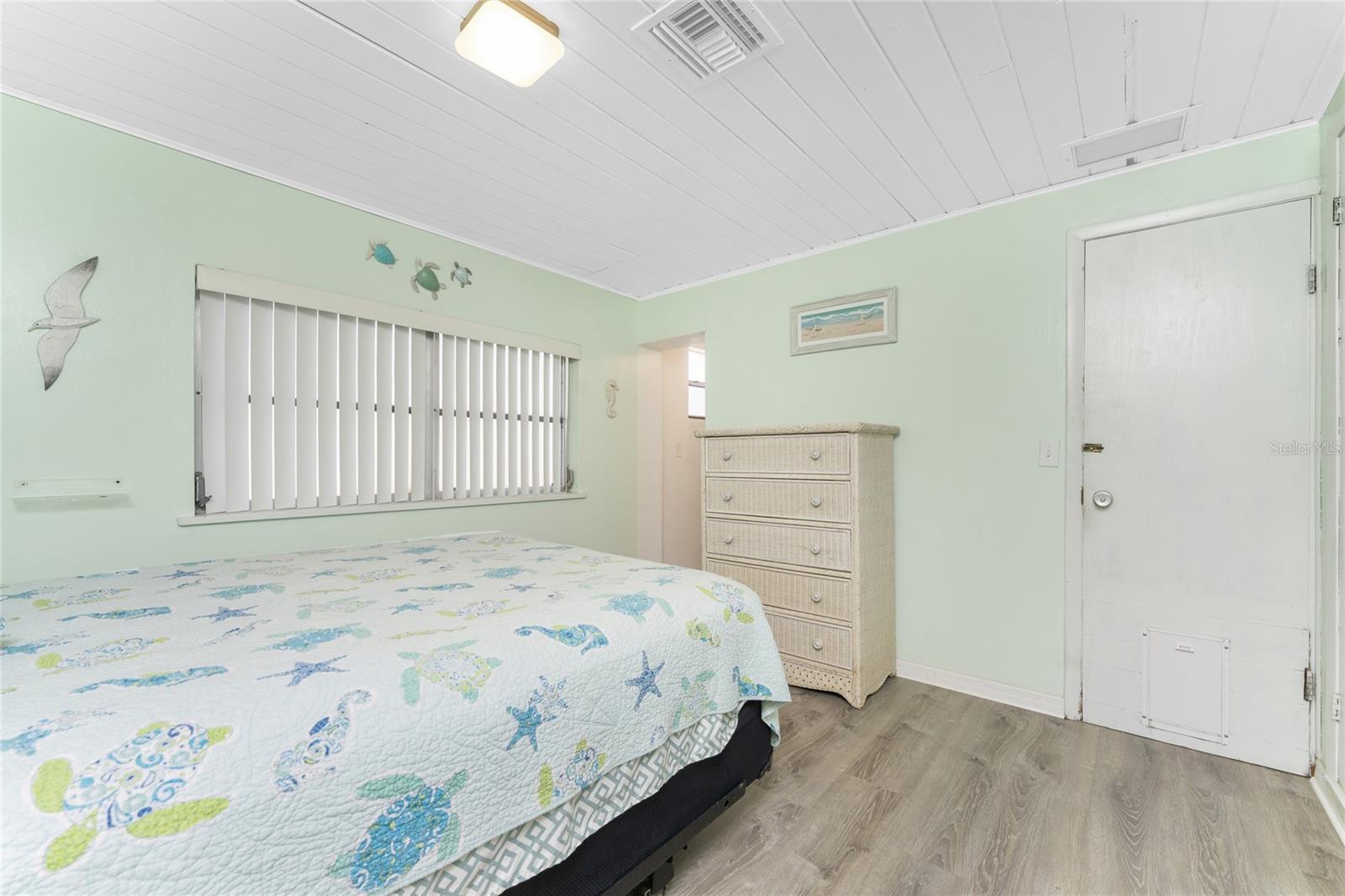 Image 14 of 45 For 619 Via Cala