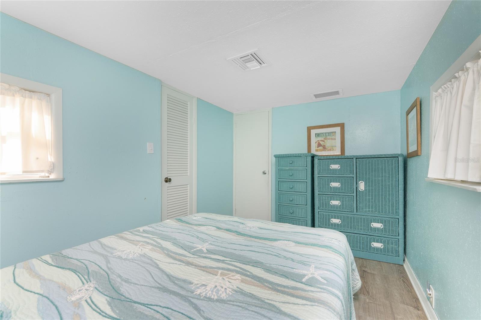 Image 17 of 45 For 619 Via Cala