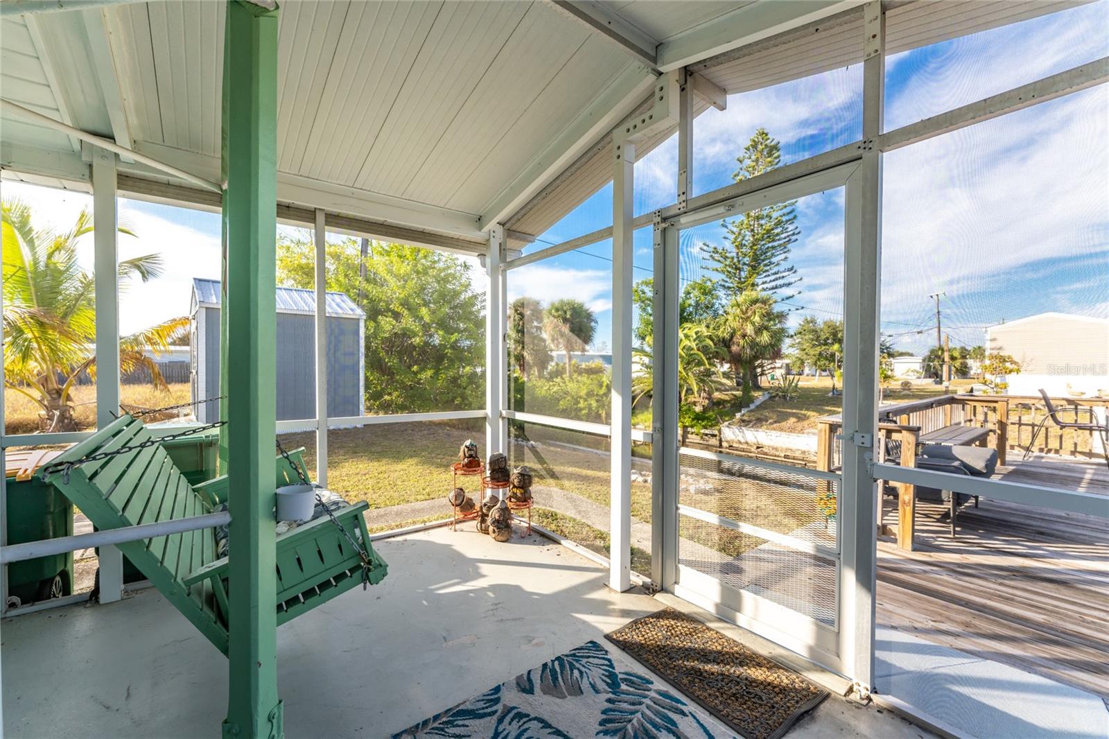 Image 25 of 45 For 619 Via Cala