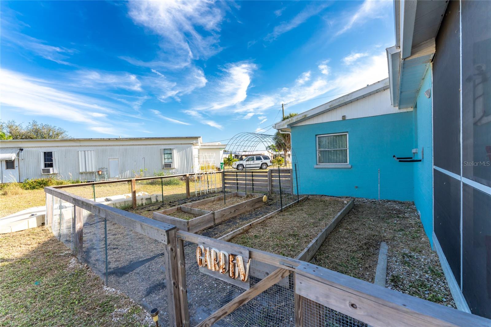 Image 31 of 45 For 619 Via Cala