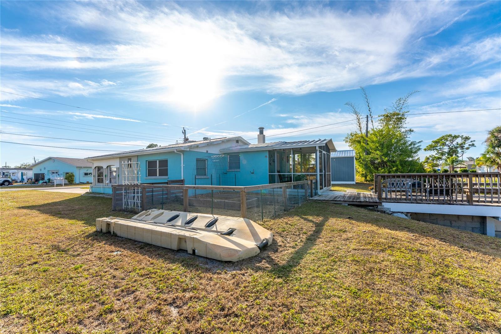 Image 32 of 45 For 619 Via Cala