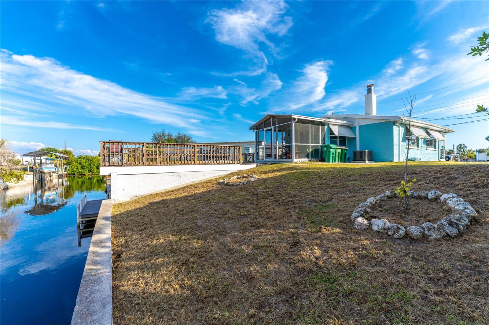 Image 36 of 45 For 619 Via Cala