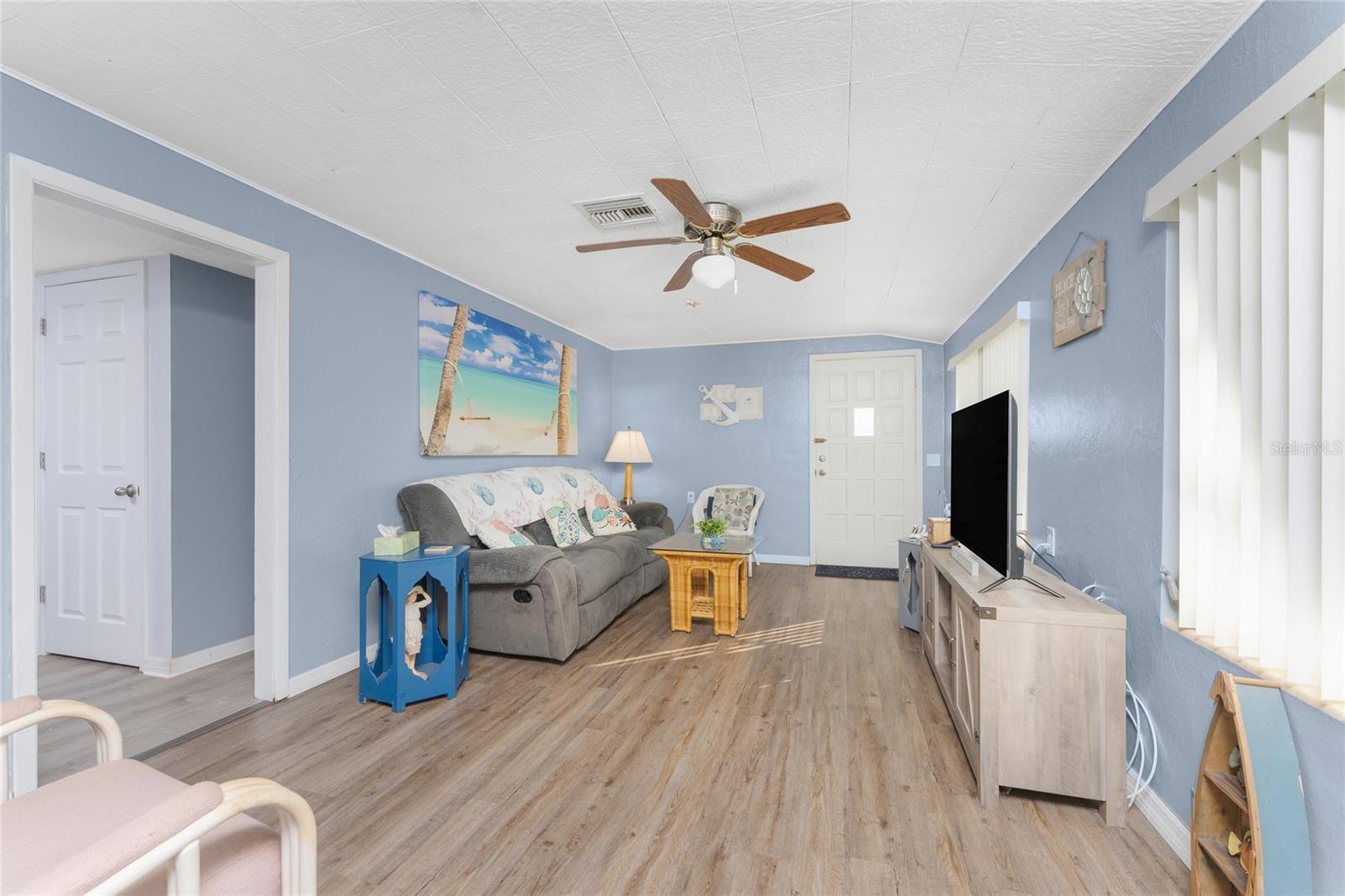 Image 5 of 45 For 619 Via Cala