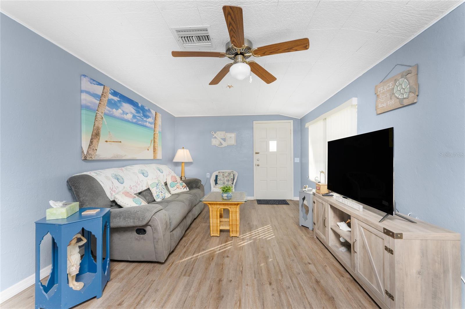 Image 6 of 45 For 619 Via Cala