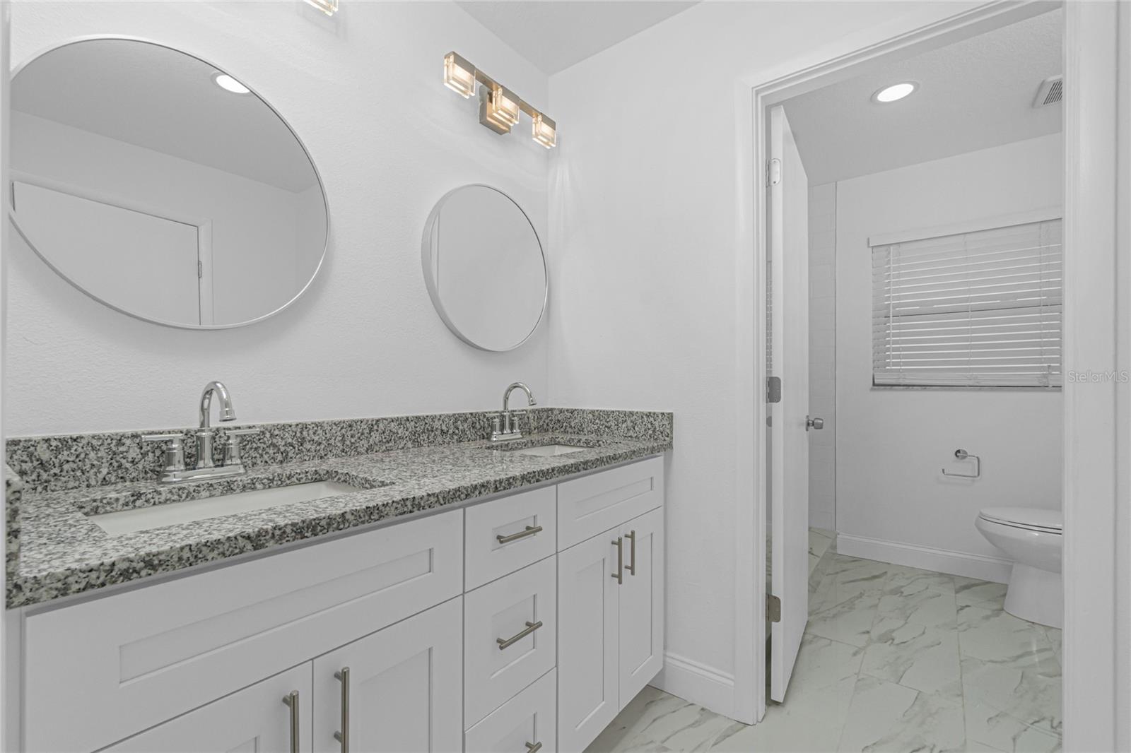 Image 14 of 24 For 1081 Humboldt Street