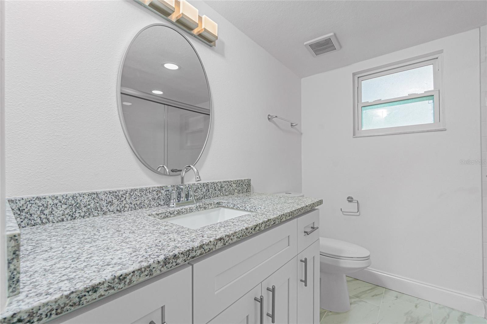 Image 17 of 24 For 1081 Humboldt Street