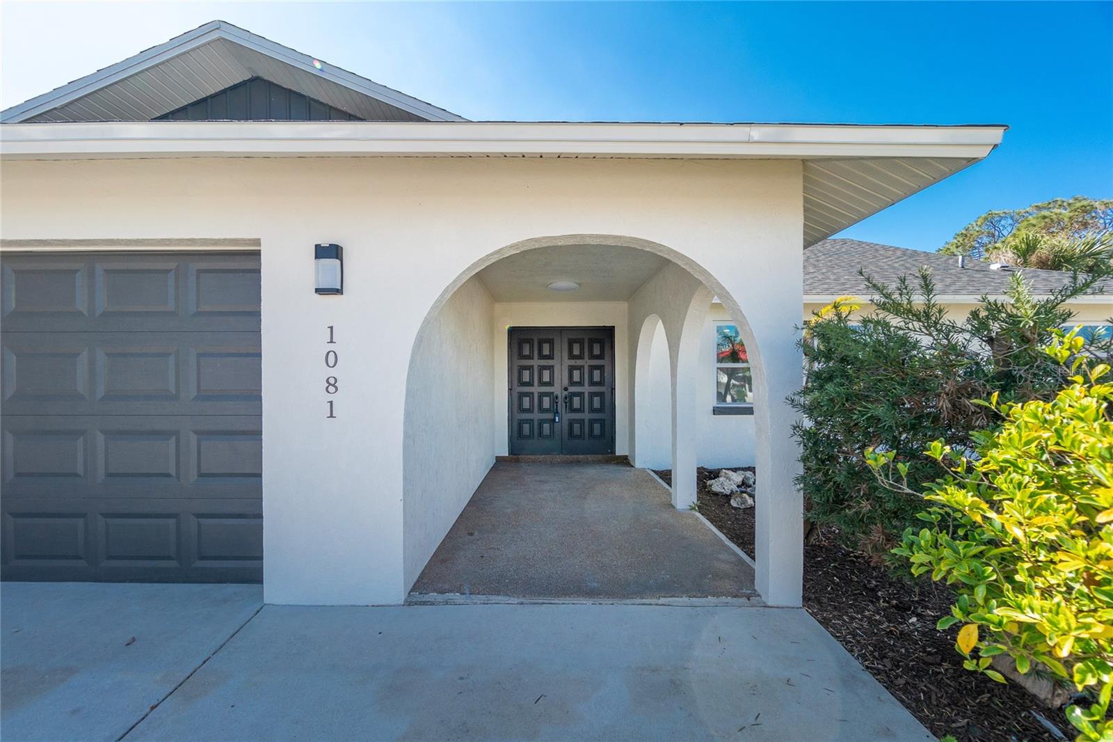 Image 2 of 24 For 1081 Humboldt Street