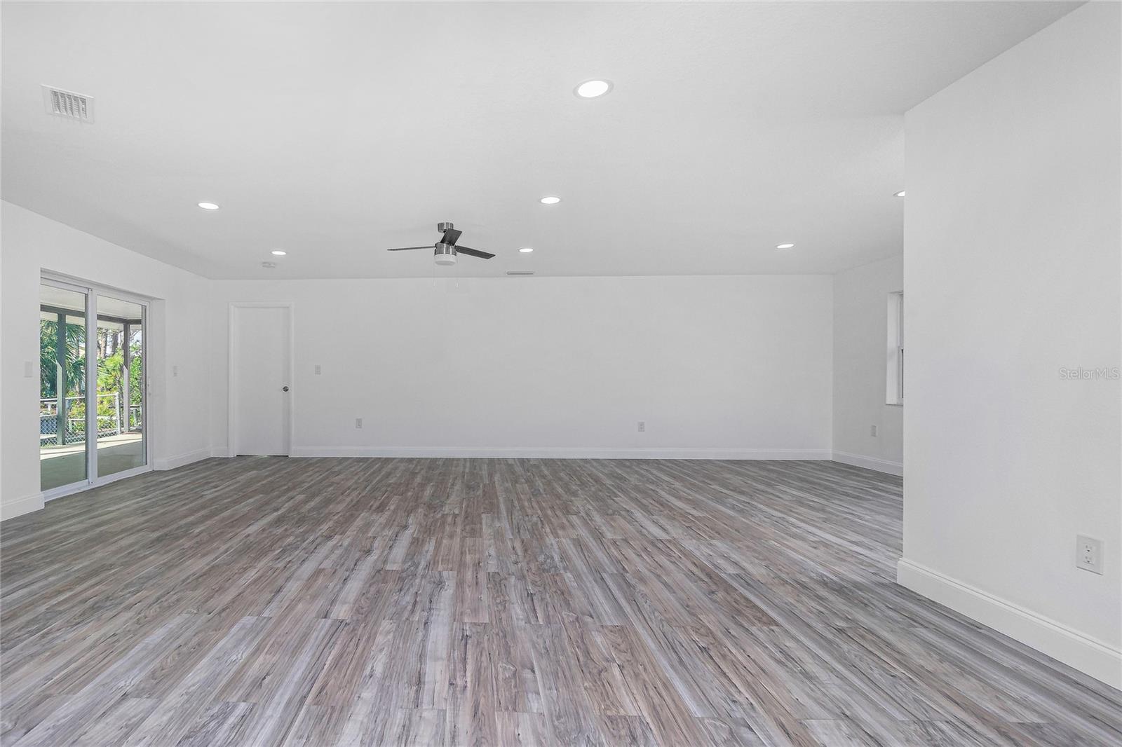 Image 6 of 24 For 1081 Humboldt Street