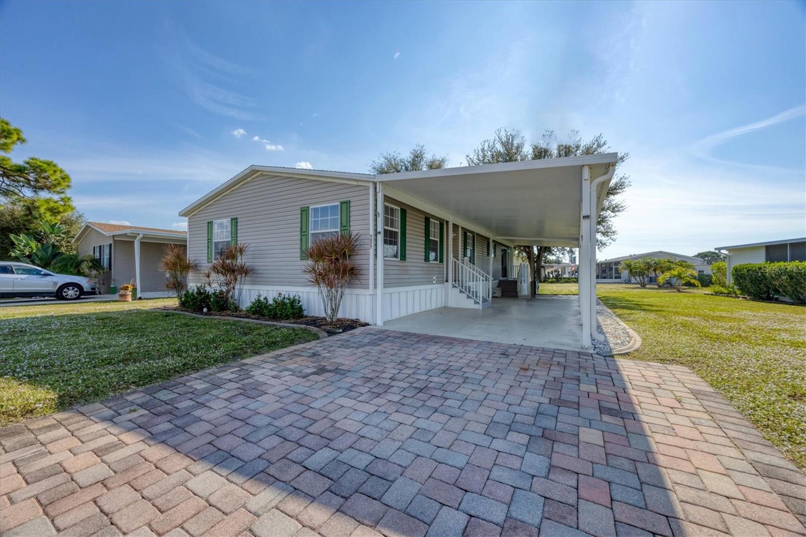 Image 27 of 38 For 9077 Pinehaven Way