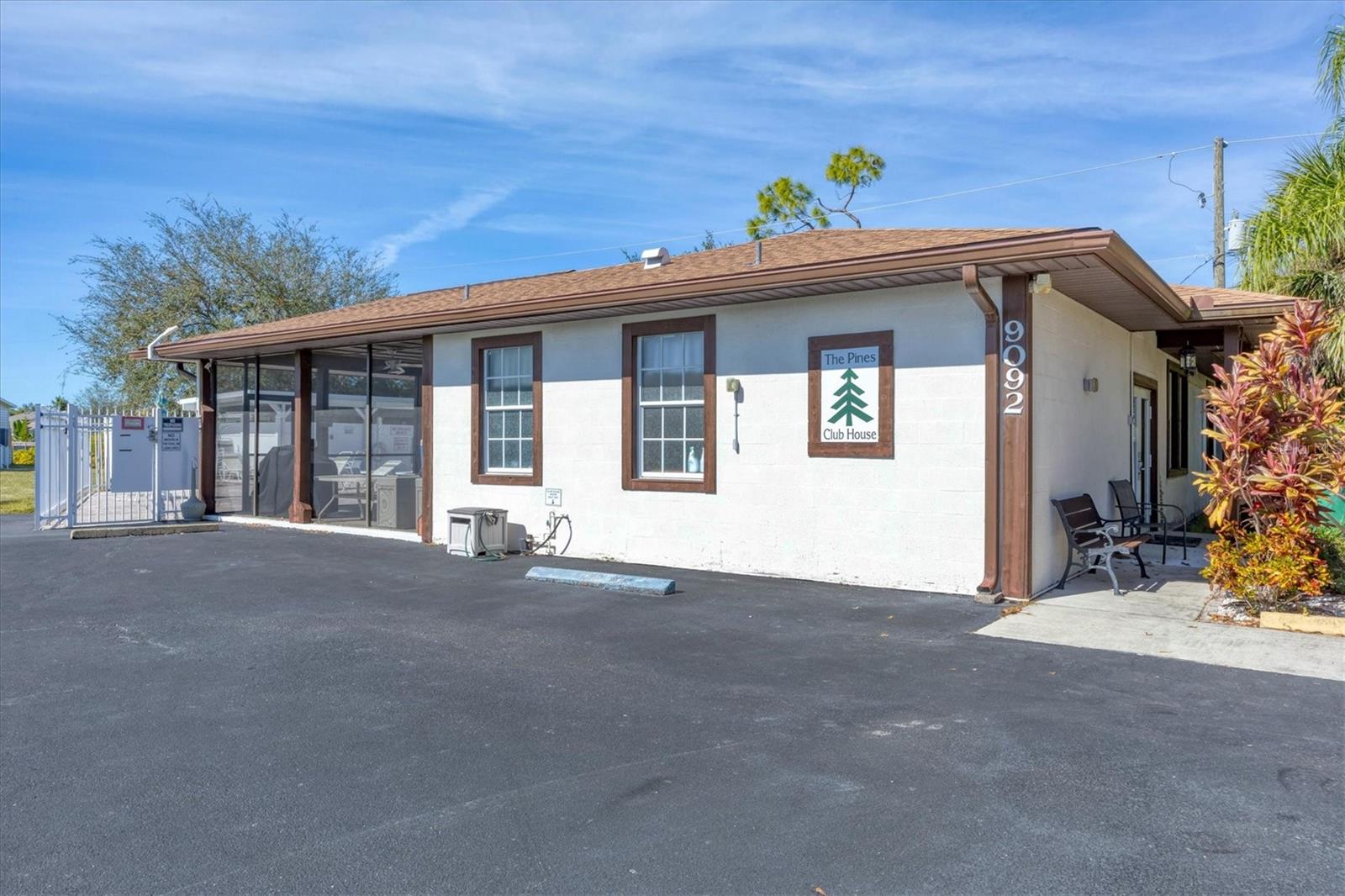 Image 31 of 38 For 9077 Pinehaven Way