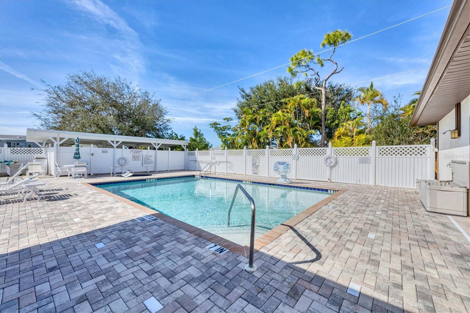 Image 32 of 38 For 9077 Pinehaven Way