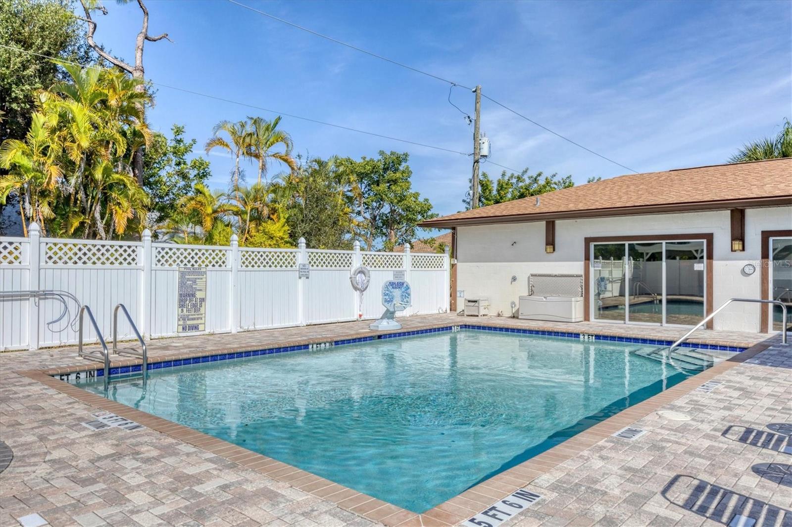 Image 34 of 38 For 9077 Pinehaven Way