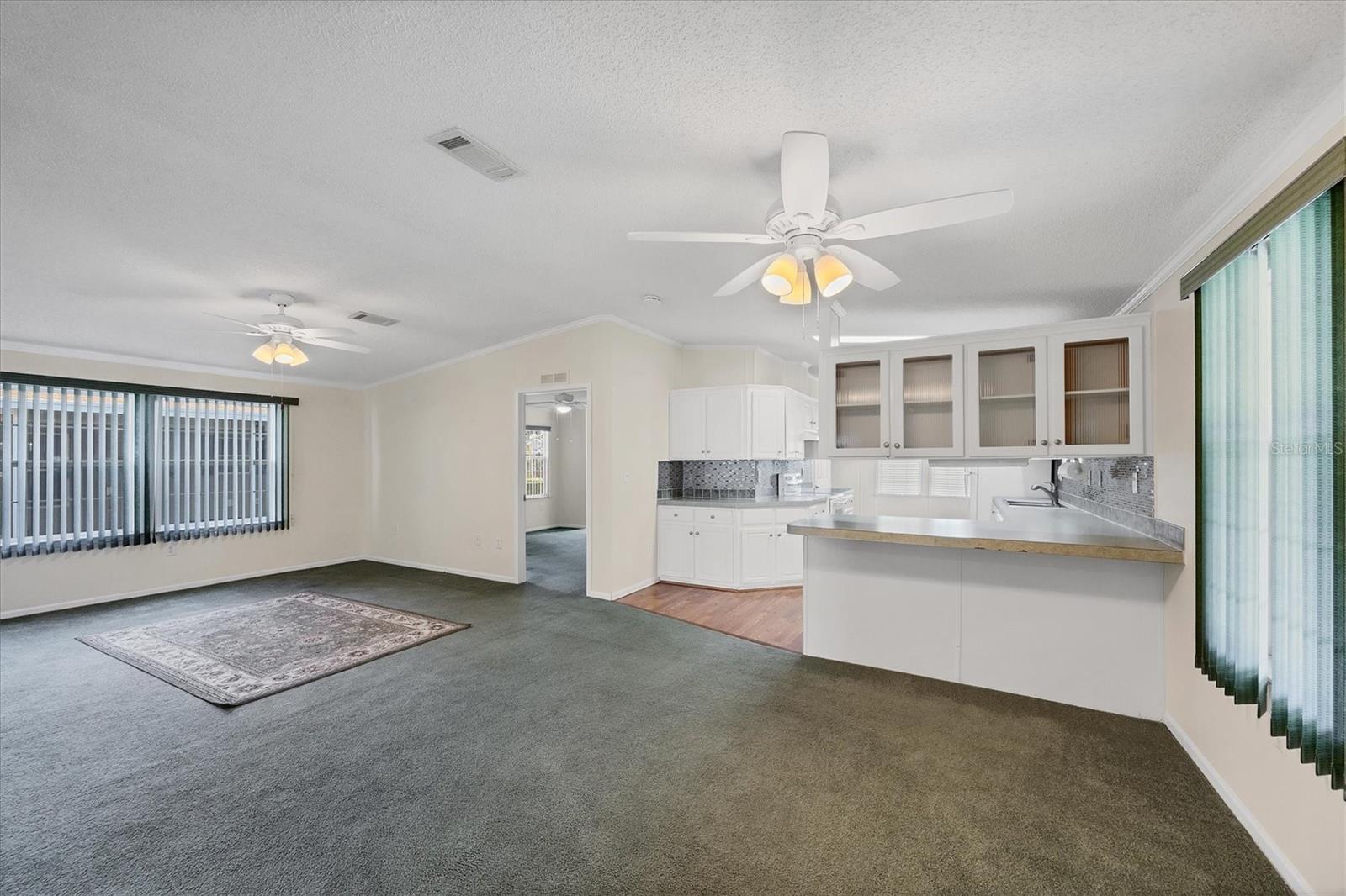 Image 4 of 38 For 9077 Pinehaven Way