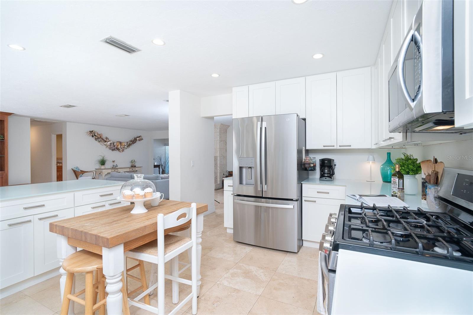 Image 20 of 83 For 1648 Shelburne Lane