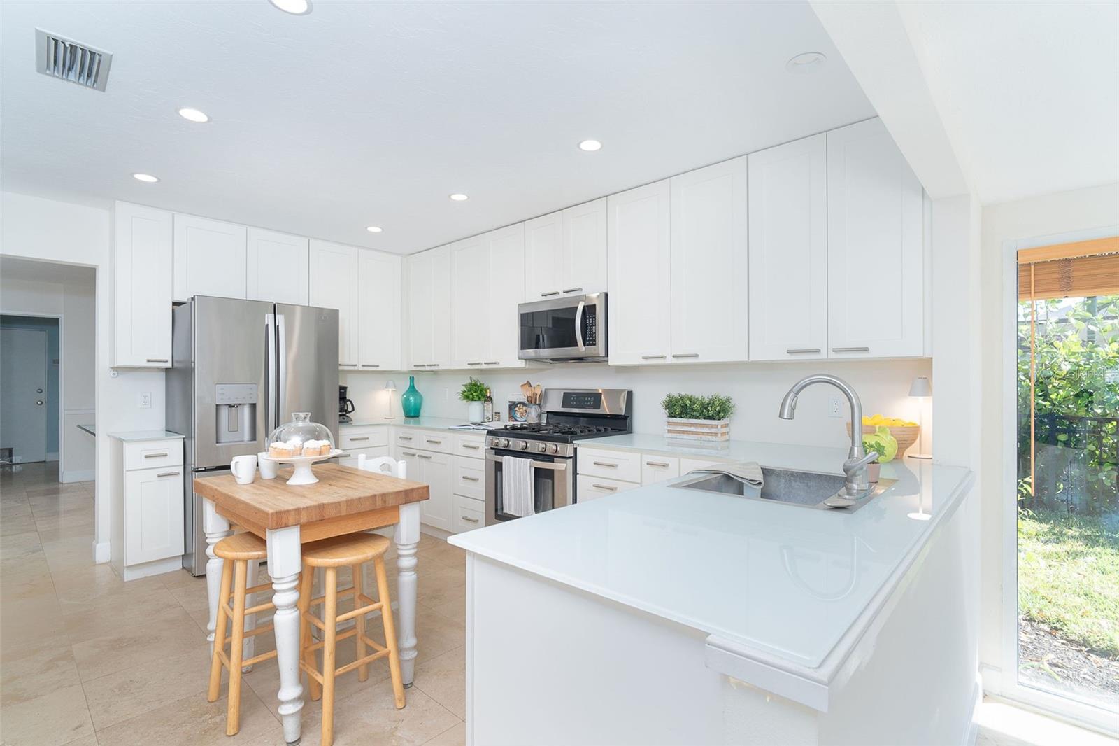 Image 22 of 83 For 1648 Shelburne Lane