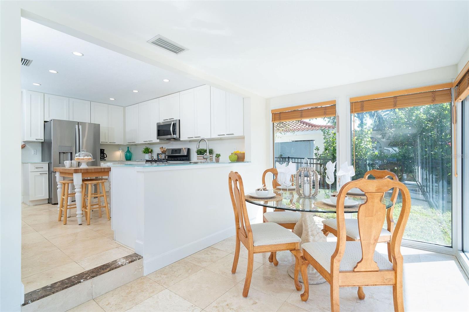 Image 23 of 83 For 1648 Shelburne Lane