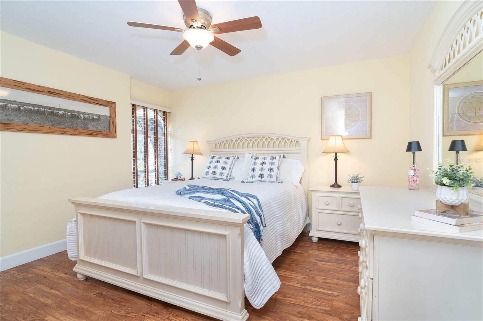 Image 33 of 83 For 1648 Shelburne Lane