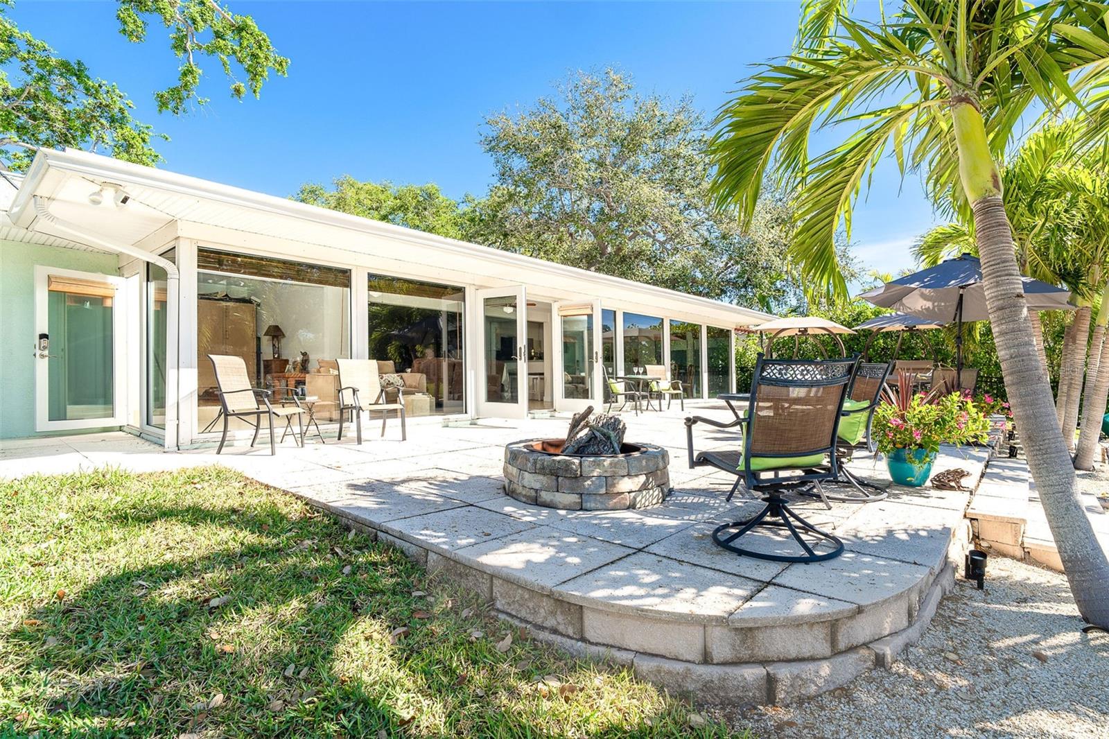 Image 40 of 83 For 1648 Shelburne Lane