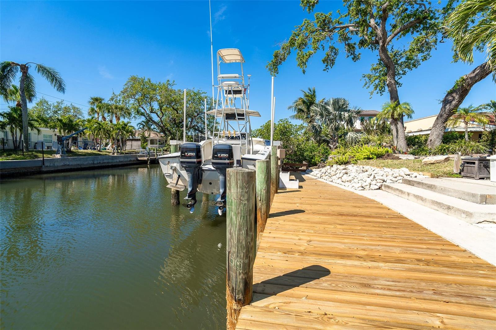 Image 51 of 83 For 1648 Shelburne Lane