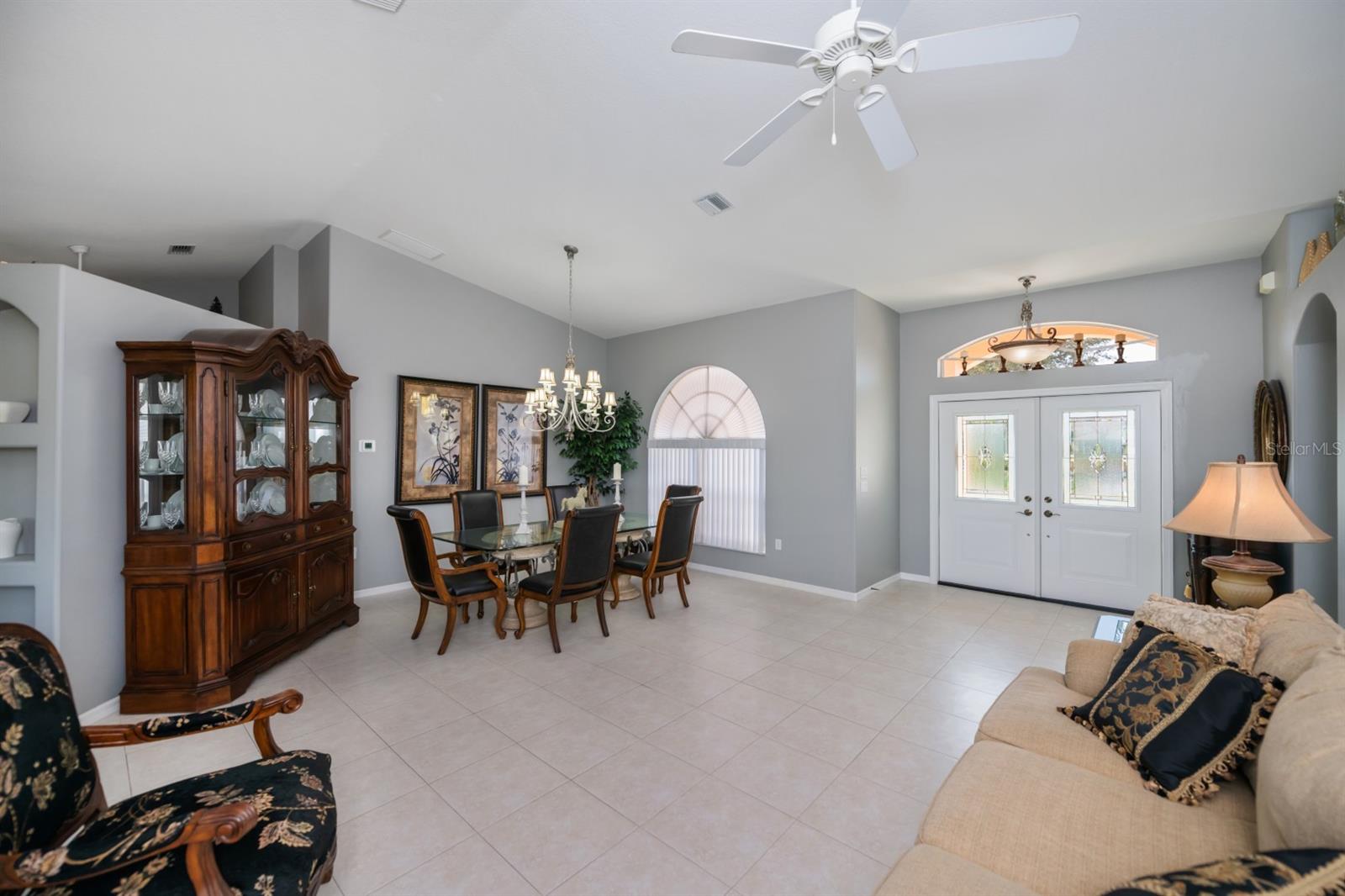 Image 19 of 74 For 82 Pinehurst Place