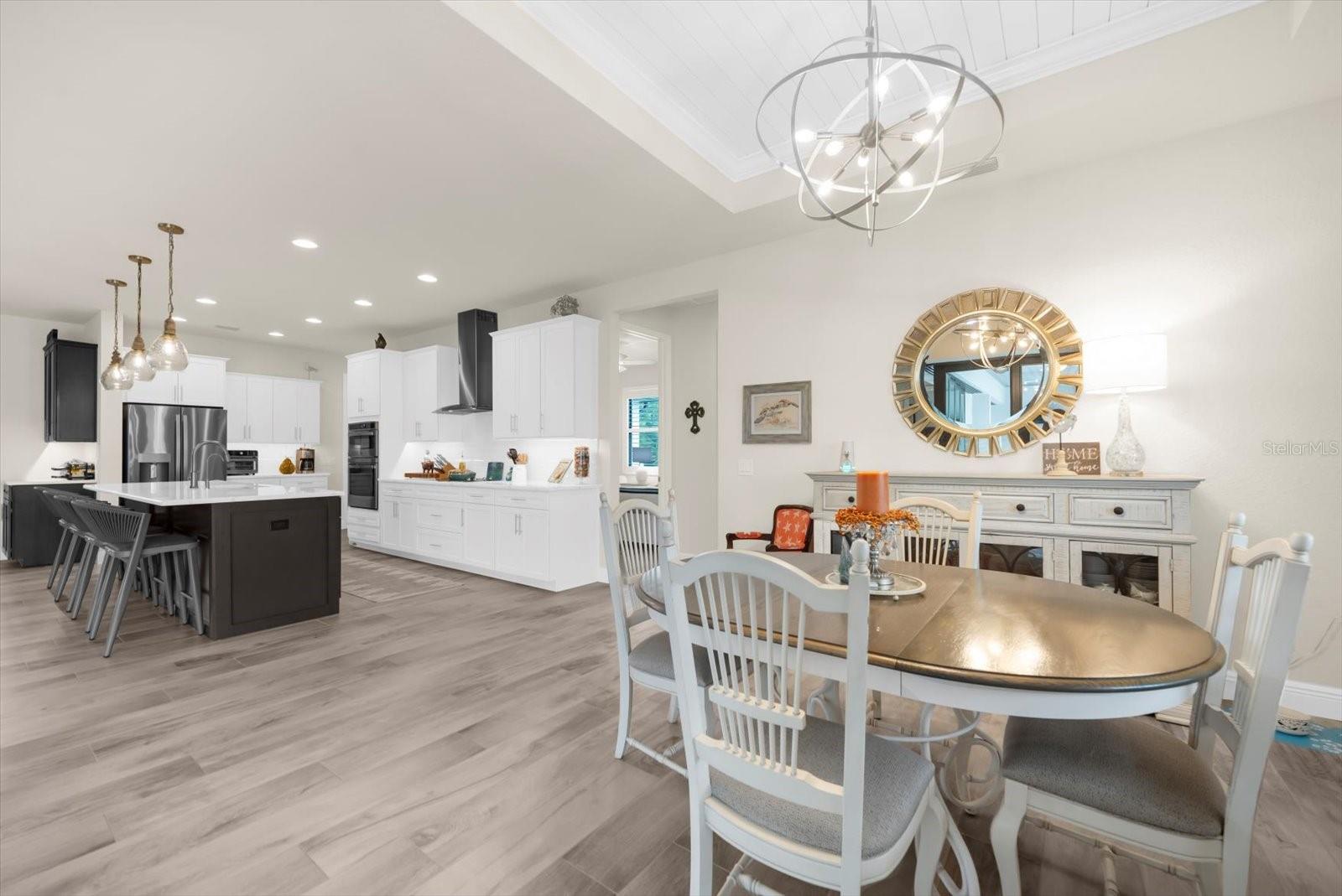 Image 19 of 53 For 15872 Melport Circle