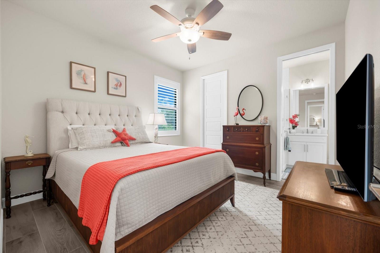 Image 27 of 53 For 15872 Melport Circle