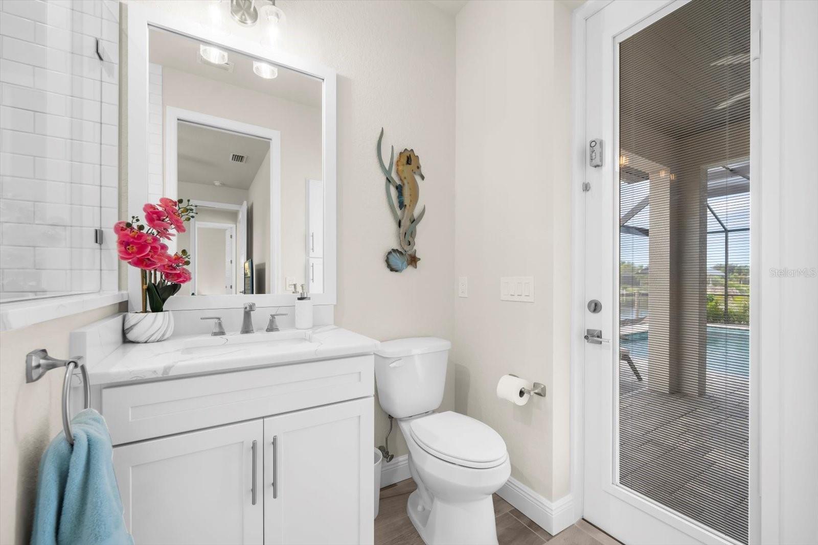 Image 30 of 53 For 15872 Melport Circle