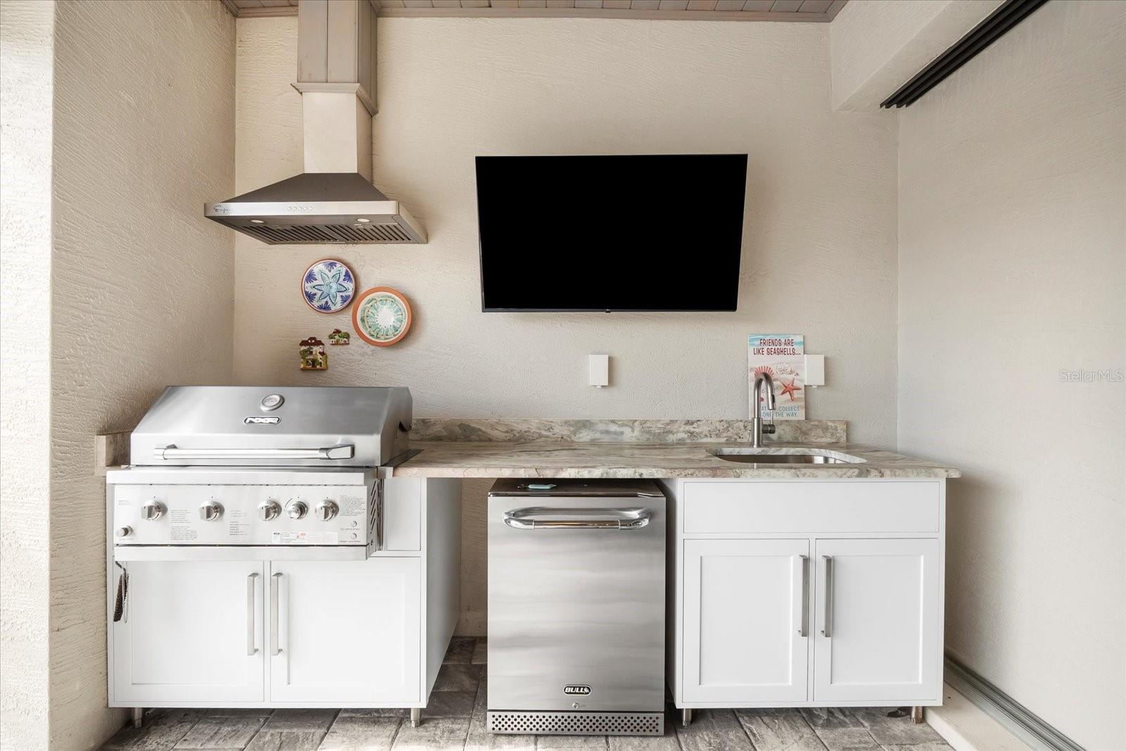 Image 37 of 53 For 15872 Melport Circle