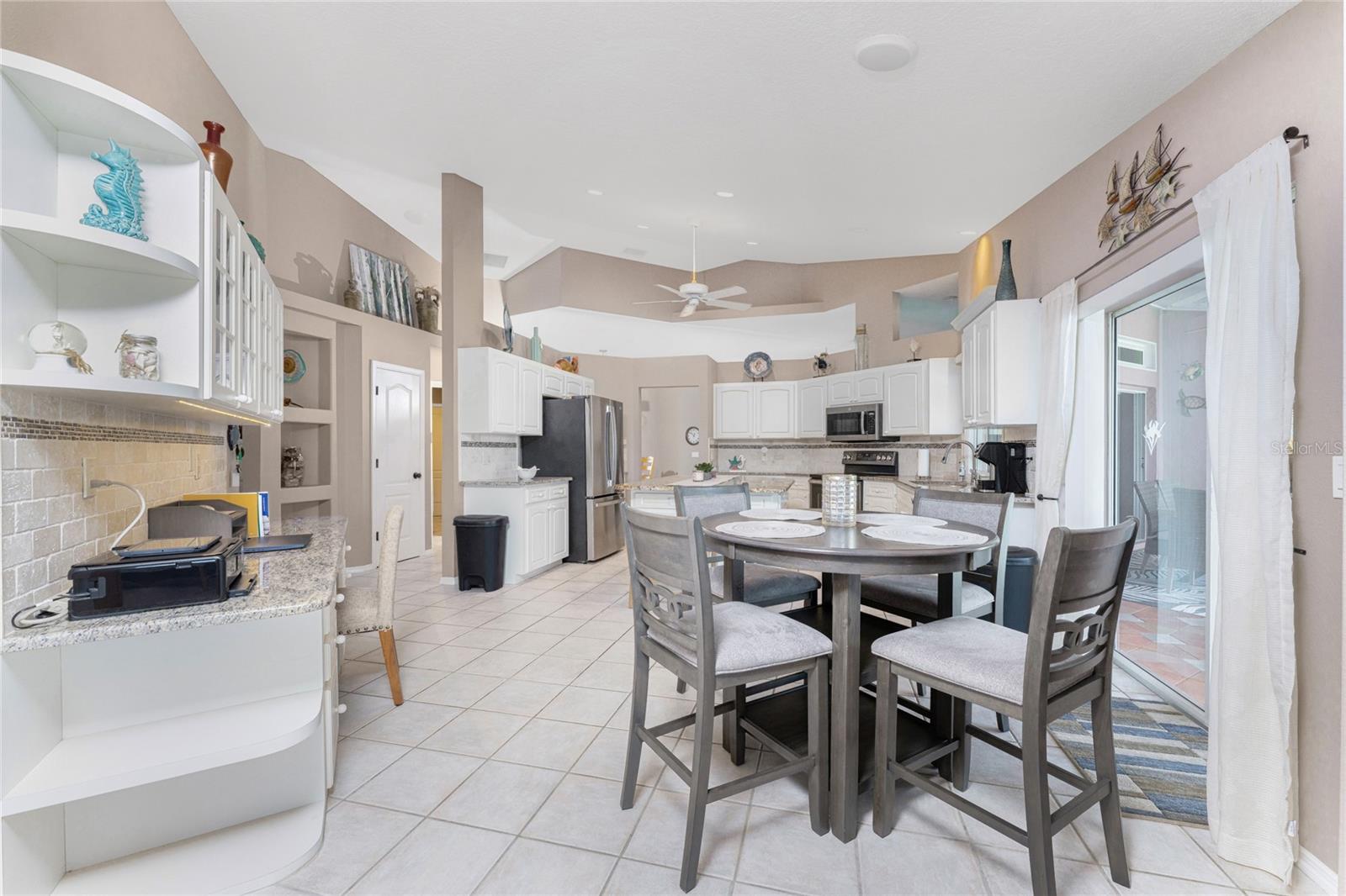 Image 16 of 71 For 310 Coral Creek Drive