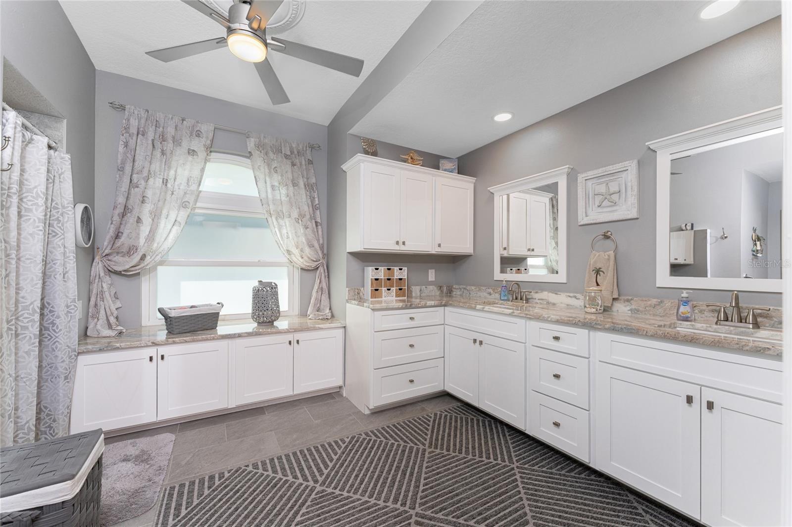 Image 28 of 71 For 310 Coral Creek Drive