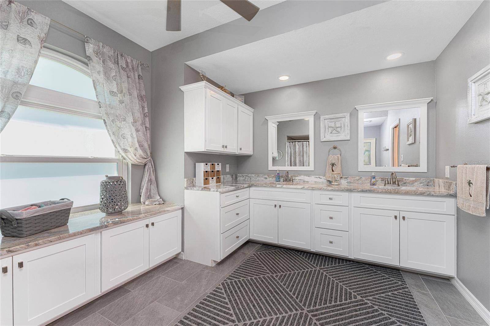 Image 29 of 71 For 310 Coral Creek Drive