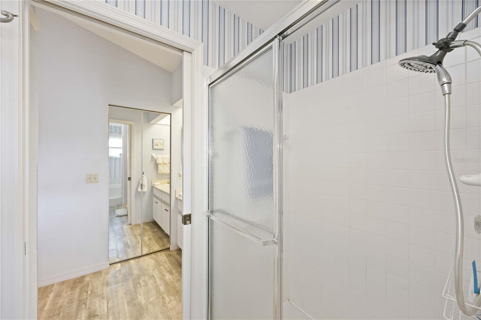 Image 34 of 66 For 805 Harrington Lake Drive N 76