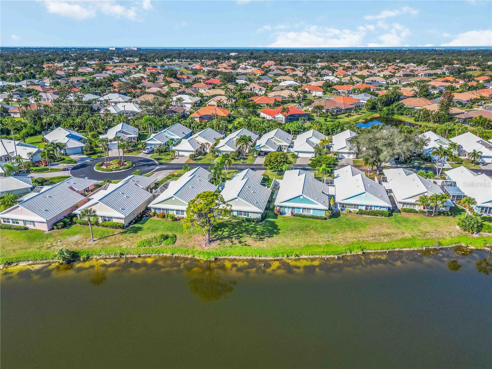 Image 60 of 66 For 805 Harrington Lake Drive N 76